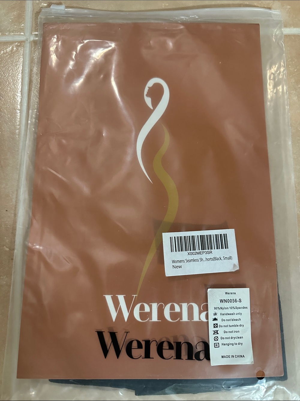 Werena Women's Black Bike Shorts - Seamless Stretch - Picture 3 of 5